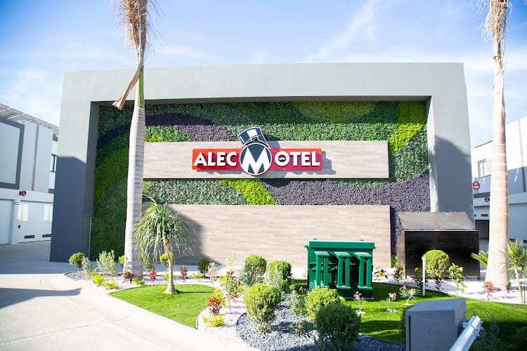 Alec M Motel