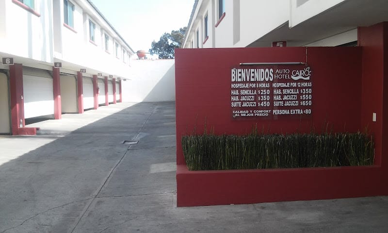 Auto Hotel El Cairo
