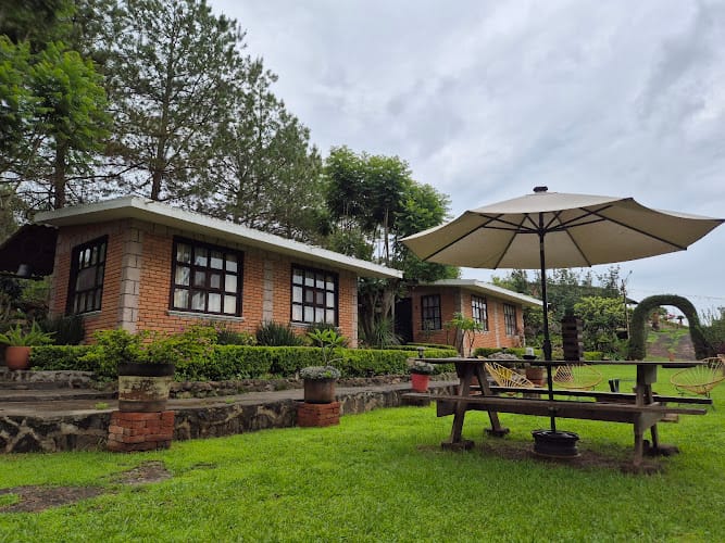 Cabañas Mintzicuri Tata Valerio - Motel en San Jerónimo Purenchécuaro 1 Cabañas Mintzicuri Tata Valerio