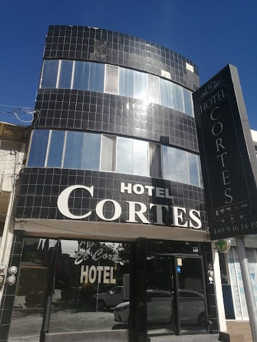 Hotel El Cortes