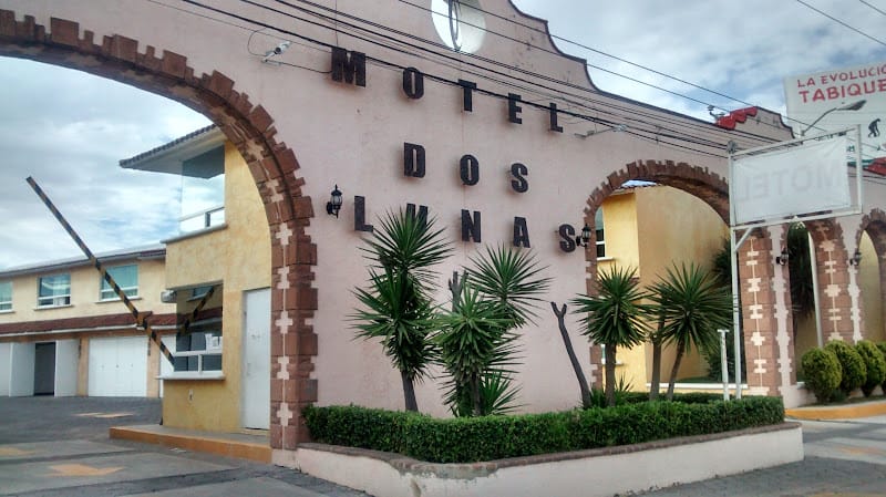 Motel Dos Lunas