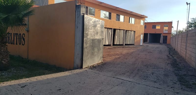 Motel Los Clavelitos