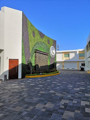 Sensations Deluxe Motel